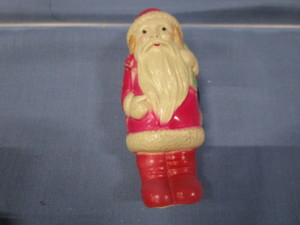 lot 75 image: Celluloid Santa 5