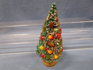 lot 82 image: Vintage Bottlebrush Tree Decorated 10H