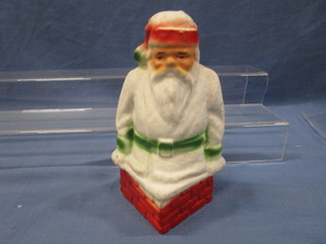lot 83 image: Vintage Paper Mache Santa 9H