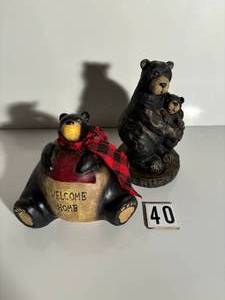 lot 40 image: Bear Home Decor