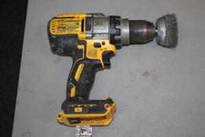 lot 15 image: DeWalt 12 (13mm) 20V Drill Driver DCD991