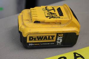 lot 23A image: DeWalt XR 20V Max 5Ah Lithium Ion Cordless Tool Battery