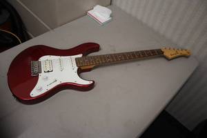lot 144 image: Yamaha Pacifica 6-string Electric Guitar