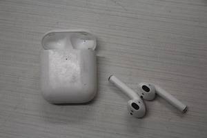 lot 130 image: Ear Buds with Charger Case