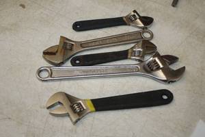 lot 41 image: Lot of (5) Assorted Adjustable Wrenches