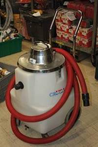 lot 3 image: Crusader Vacuum Cleaner M1300-15