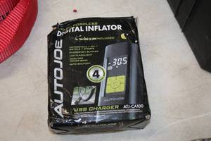 lot 78 image: Auto Joe 140-PSI Cordless Digital Inflator