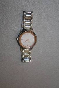 lot 92 image: Ellen Tracy Wrist Watch
