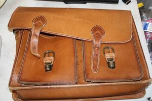 lot 169A image: Brown Leather Carry Bag