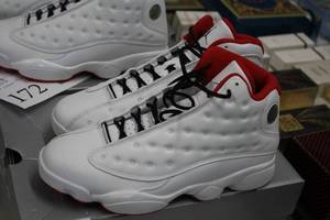 lot 171 image: Nike Air Jordan 13 Retro Size 8.5 Mens Shoes (New)