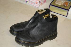 lot 191 image: Dr. Martens Airwalk Size 10 Mens Black Leather Work Boots