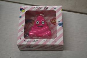 lot 230 image: Emoji Fairyland Bloop Vaporisateur Natural Spray