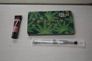lot 236 image: Lot of (3) Assorted Make-Up Cosmetics - Elf Blending Eye Brush, Make-Up Pallette, Total Shine Addict Flavored Lip Gloss