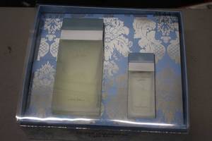 lot 219 image: Dolce Gabbana Light Blue Eau de Toilette Set