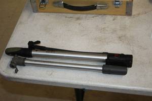 lot 276 image: Lot of (2) Hand Air Pumps