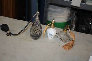 lot 347 image: (2) Hand Pump Perfume Bottles and (1) Perfume Bottle