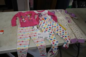 lot 354 image: Lot of (3) Size 5-T Assorted Childrens Outfit Sets - Top and Bottom
