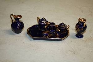 lot 339 image: Miniature Decorative Tea Set and Vases 13-piece