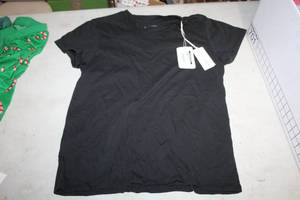 lot 374 image: Size Large Mini Boy T