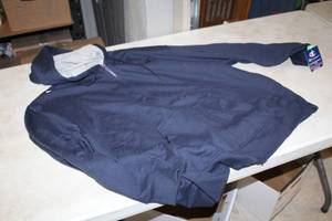 lot 389 image: Champion Size 2X-Large Hoodie