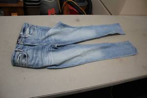 lot 408 image: Hudson Size 30 Womens Jeans