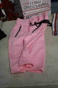 lot 414 image: Bleeker & Mercer Size Medium Womens Shorts