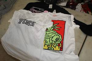 lot 415 image: Pink, Statue of Liberty, Mt. Fuji Womens (2) Short Sleeve Shirts and (1) Long Sleeve Shirt