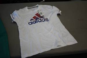 lot 421 image: Adidas Size Large Womens T-Shirt