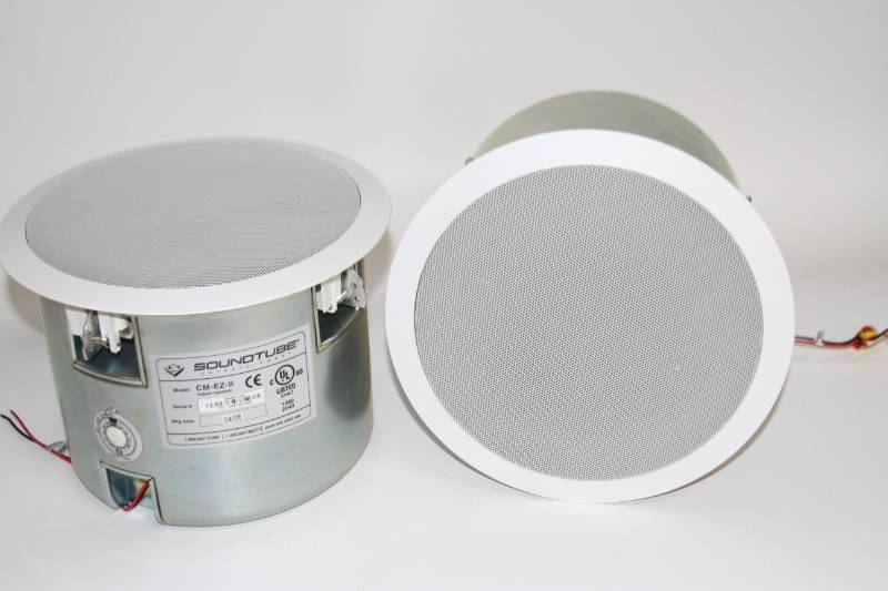 lot 70 image: PAIR of SoundTube Sound Tube CM-EZ-II In-Ceiling 2-Way Blind Mount 8 Pro Audio Loudspeakers  Speakers