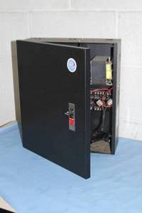 lot 28 image: Preferred Power Products 12VCD 16-Output 10 AMP CCTV  Security  Surveillance Power Supply - Model P3DC12-16-10