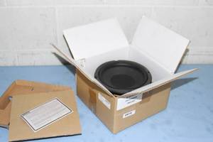 lot 59 image: Community Professional Loudspeakers CPL23 Ultra Compact 2-Way Full Range Loudspeaker  Speaker Replacement - New