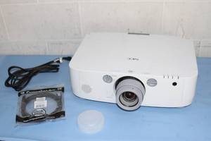 lot 102 image: NEC PA500U 5000-Lumen Advanced Professional  Commercial High-Brightness HD Projector  Projection System