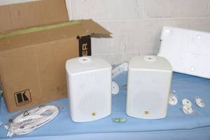 lot 115 image: Lot of 2 - Kramer Electronics TAVOR 5-O Wall-Mounted 2-Way Audio Speakers