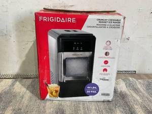 lot 53 image: Frigidaire 44 lbs. Crunchy Chewable Nugget Ice Maker EFIC235, Stainless Steel