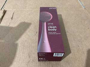 lot 625 image: PMD Clean Body Berry