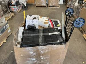 lot 803 image: Wholesale Pallet of Assorted Miscellaneous Items