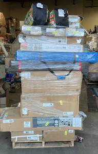 lot 810 image: Wholesale Pallet of Assorted Miscellaneous Items