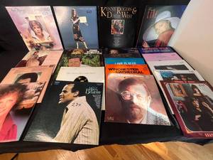 lot 203 image: Lot of Vintage Vinyl Records - Country & Soul Classics