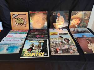 lot 224 image: Vinyl Record Collection Lot Featuring Various Artists