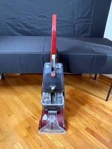 lot 97 image: Hoover Power Scrub Deluxe Carpet Cleaner FH50150