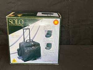 lot 107 image: SOLO Rolling Computer Business Case