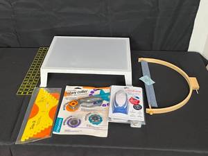 lot 111 image: Crafting and Sewing Tools Set