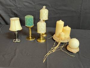 lot 115 image: Beautiful Assorted Decorative Candles with Holders