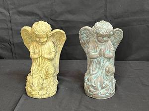 lot 118 image: Pair of Angel Garden Statues