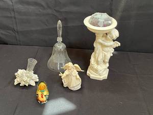 lot 128 image: Assorted Angelic and Decorative Figurines Collection