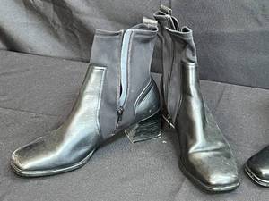 lot 136 image: Bass Womens Black Leather Ankle Boots - Size 10M