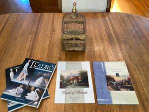 lot 181 image: Vintage Decorative Birdcage and Collector Catalog Lot