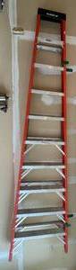 lot 5 image: Werner Electra-Master Fiberglass Extension Ladder FIA10