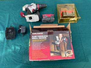 lot 22 image: Task Force 9.6V Cordless DrillDriver with Battery Pack and Charger