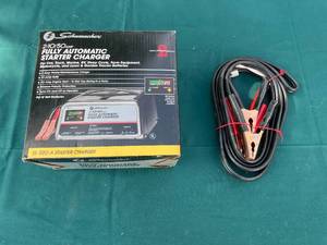 lot 31 image: Schumacher 21050 Amp Fully Automatic Starter Charger SE-5212A